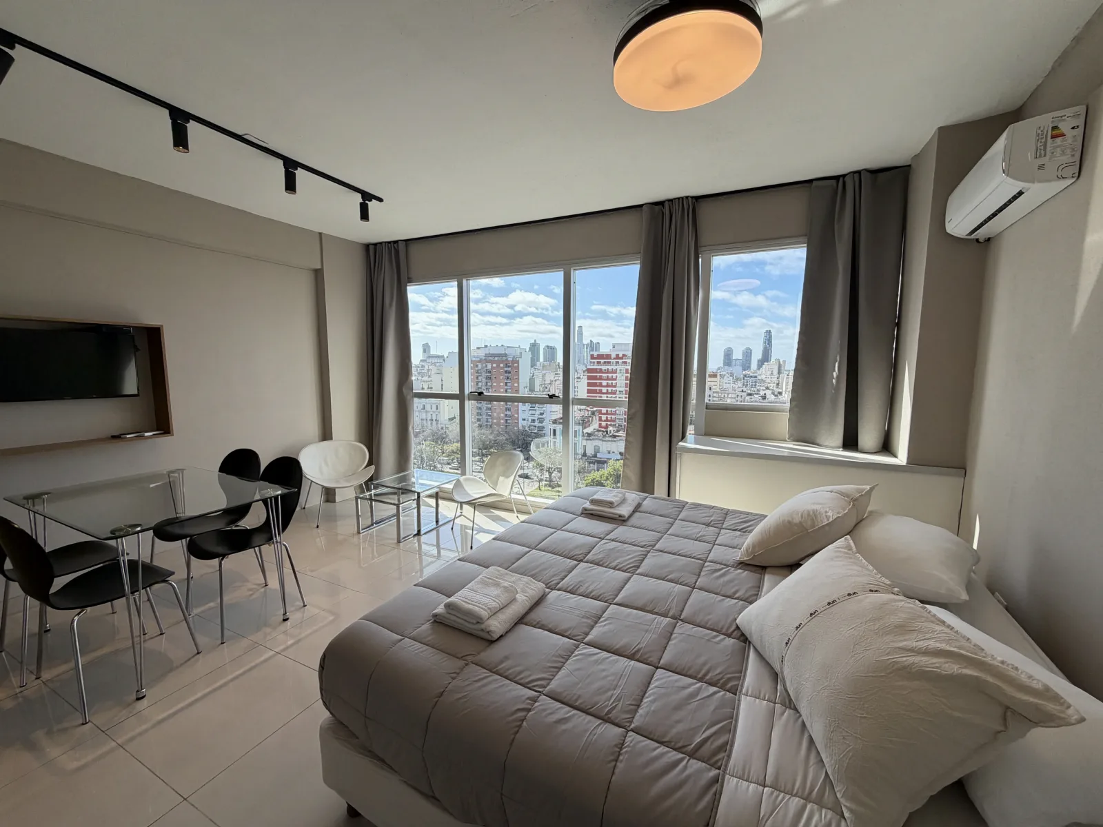 Alojamiento CITY con cama matrimonial de UNO Apart - Foto 5