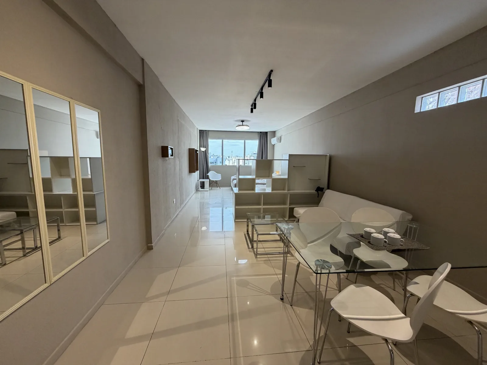 Alojamiento LOFT amplio para hasta 3 personas en UNO Apart - Foto 2