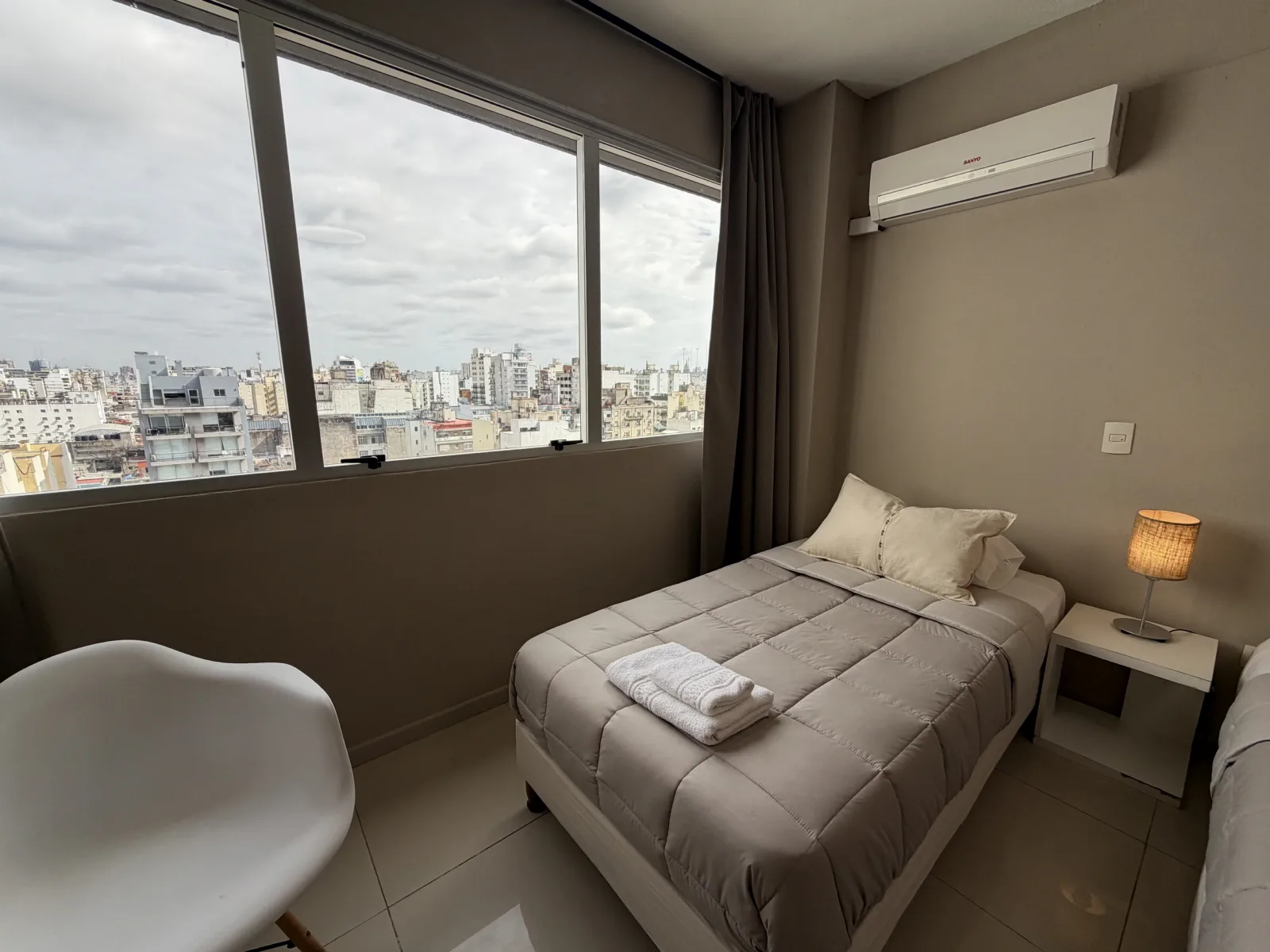 Alojamiento LOFT amplio para hasta 3 personas en UNO Apart - Foto 4